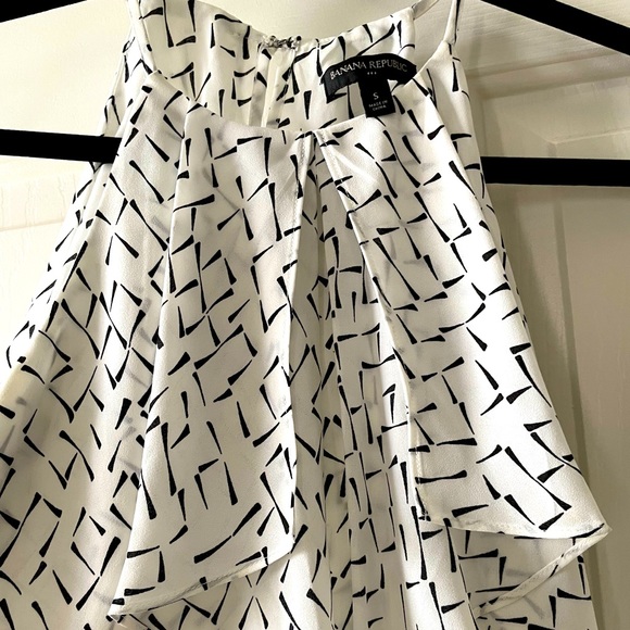 Banana Republic black camisole! Brand new‼️ - Picture 1 of 6